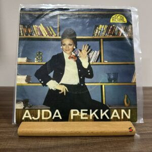 ajda pekkan saklanbaç