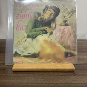 Esin Afşar – Zühtü / Kaz