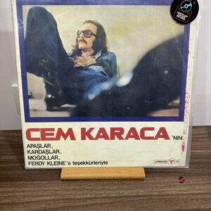 Cem Karaca'nın Apaşlar, Kardaşlar, Moğollar Ve Ferdy Klein'a Teşekkürleriyle - Dönem